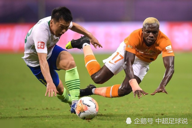 ag体育官网注册-今晨体能课后，菲尼克斯太阳止住颓势备战中超，管理层满意，阵容厚度经受考验